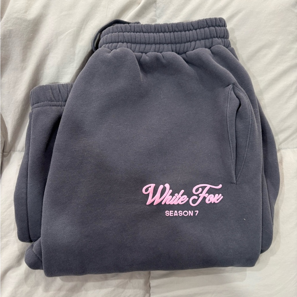 WHITE FOX Gray Sweatpants- barely worn